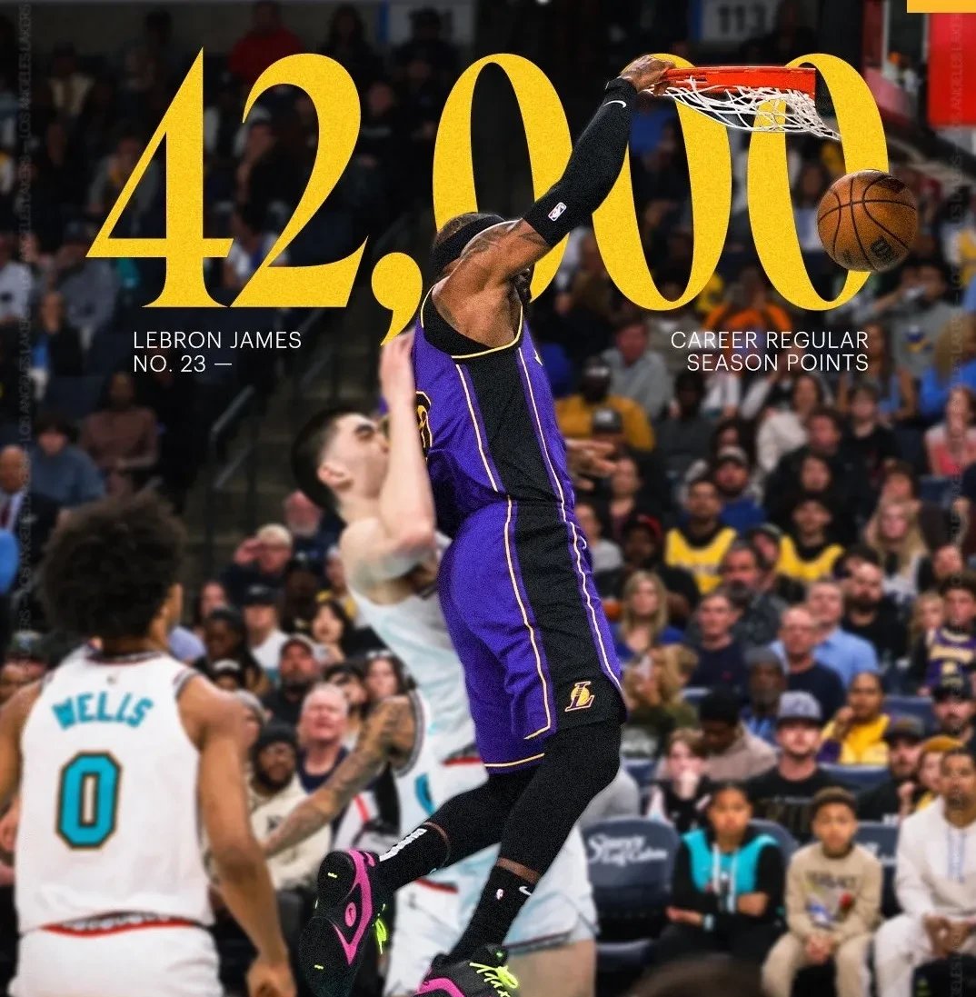 詹姆斯迎来十二赛季出色发挥，MAD观众热烈欢呼！