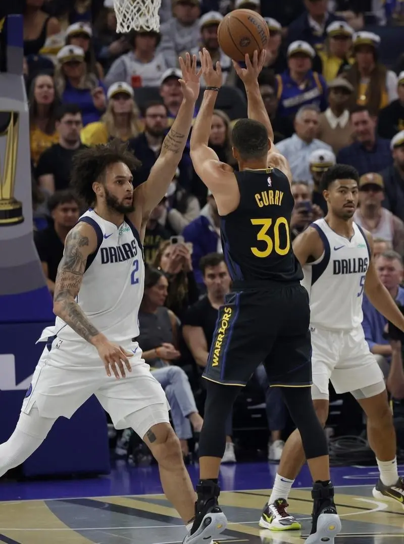 独行侠带队取胜！，库里重要时刻比赛规则变更热度持续攀升的简单介绍