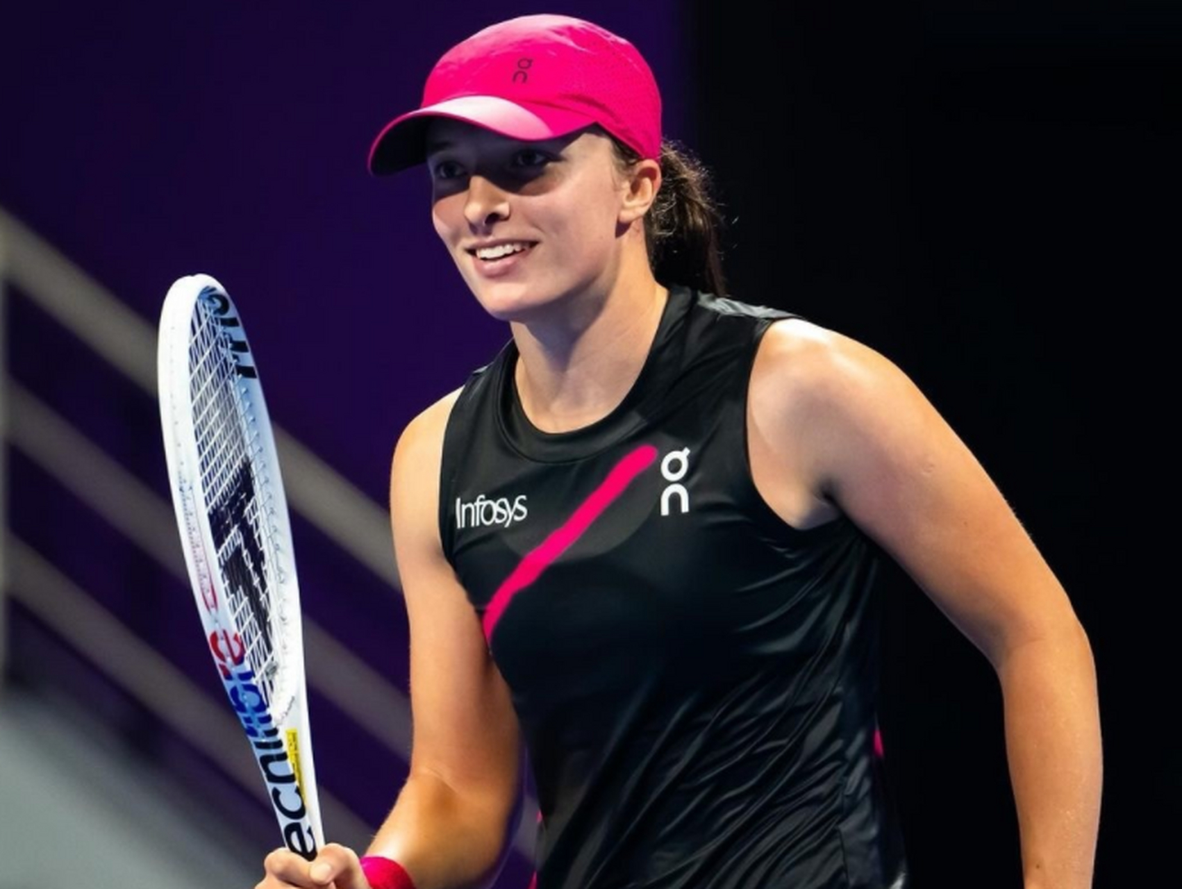 包含阿扎伦卡在MAD比赛中赛况扑朔迷离,高光表现引发热议!的词条